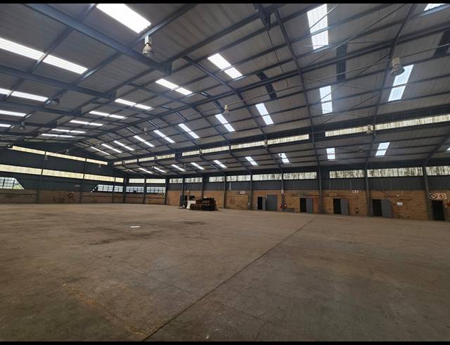 8,120M² WAREHOUSE TO LET IN MEADOWDALE